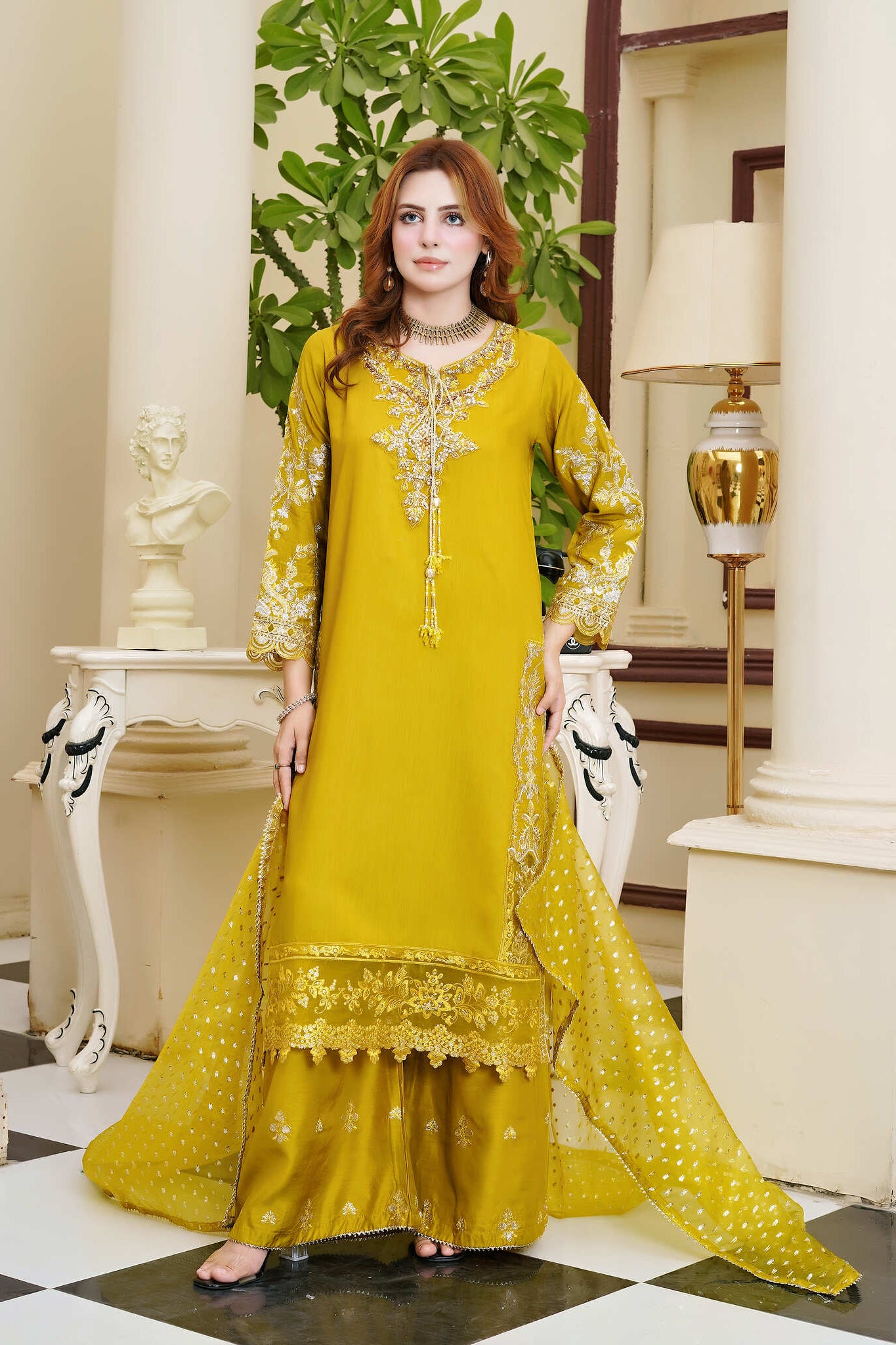 Momina - Embroidered Viscose 3pc Suit