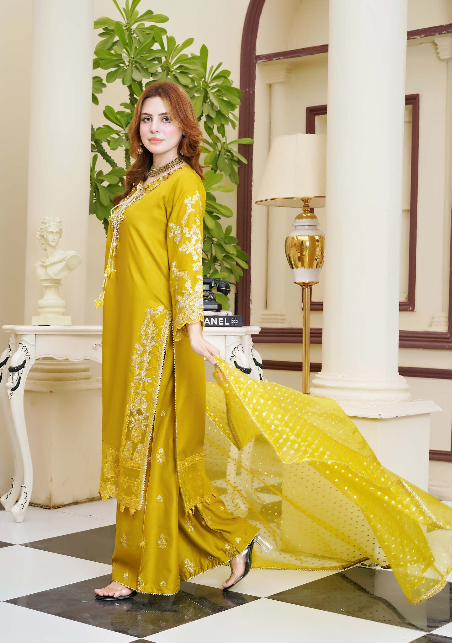 Momina - Embroidered Viscose 3pc Suit