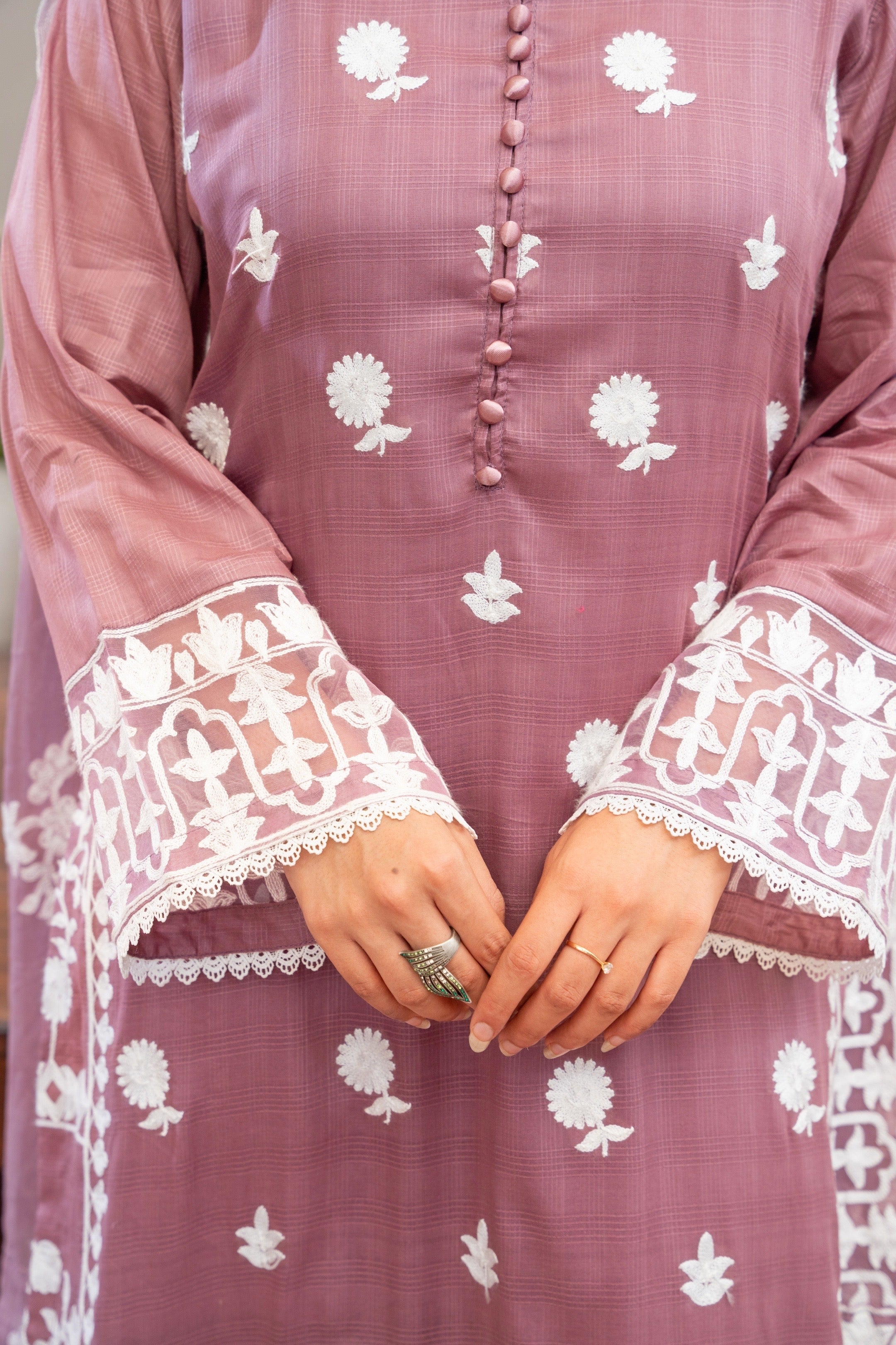 Gulnaar Mauve